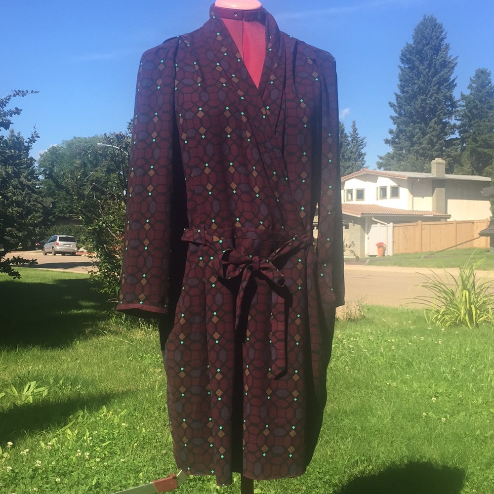 Wilfred wrap dress w/pockets size10.